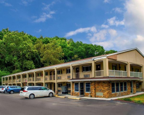  Econo Lodge Jefferson Hills Hwy 51  Клэртон
